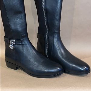 New Micheal kors boot size 5.5